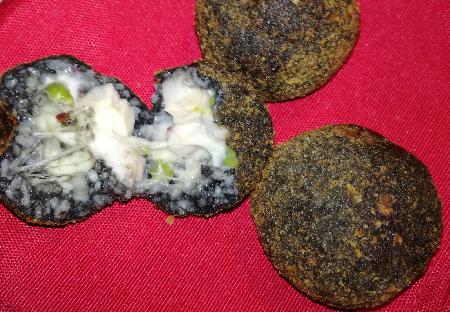 ARANCINI TONDI AL NERO DI SEPPIA